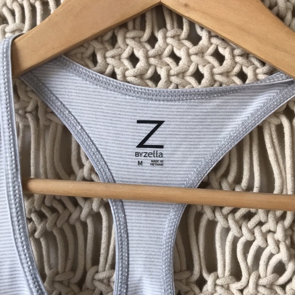 Zella racerback medium 10 pin striped tank - Picture 3 of 3
